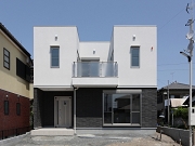 柏原の家　ファサード.jpg